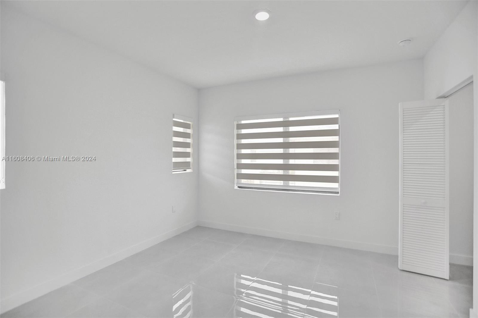 AURORA - Residential Lease