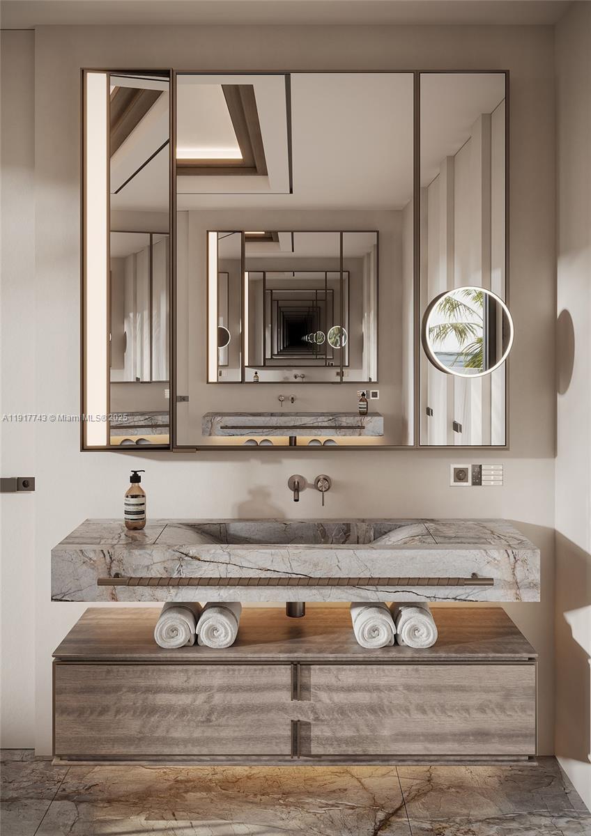 CORAL GABLES BISCAYNE BAY - Residential