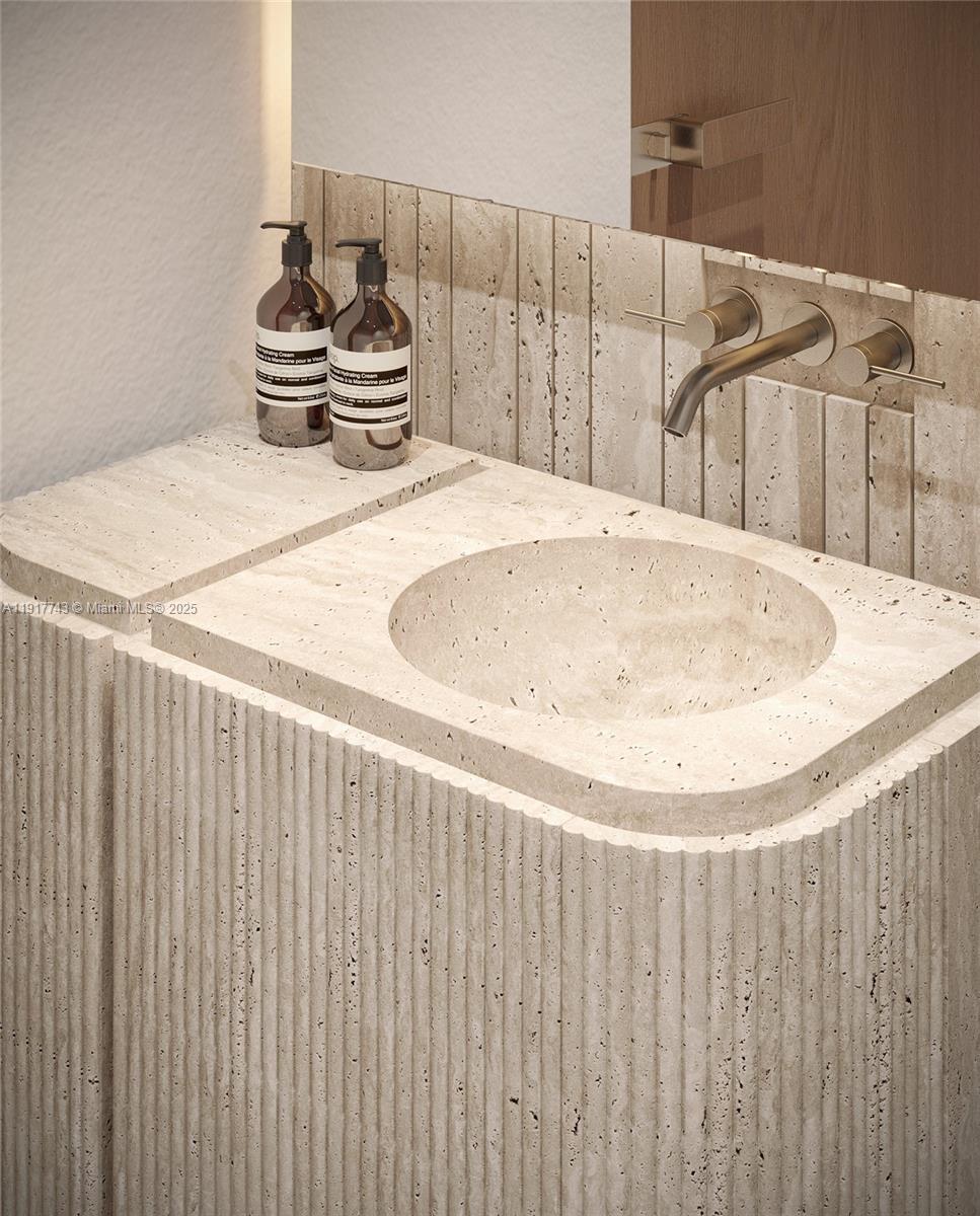 CORAL GABLES BISCAYNE BAY - Residential