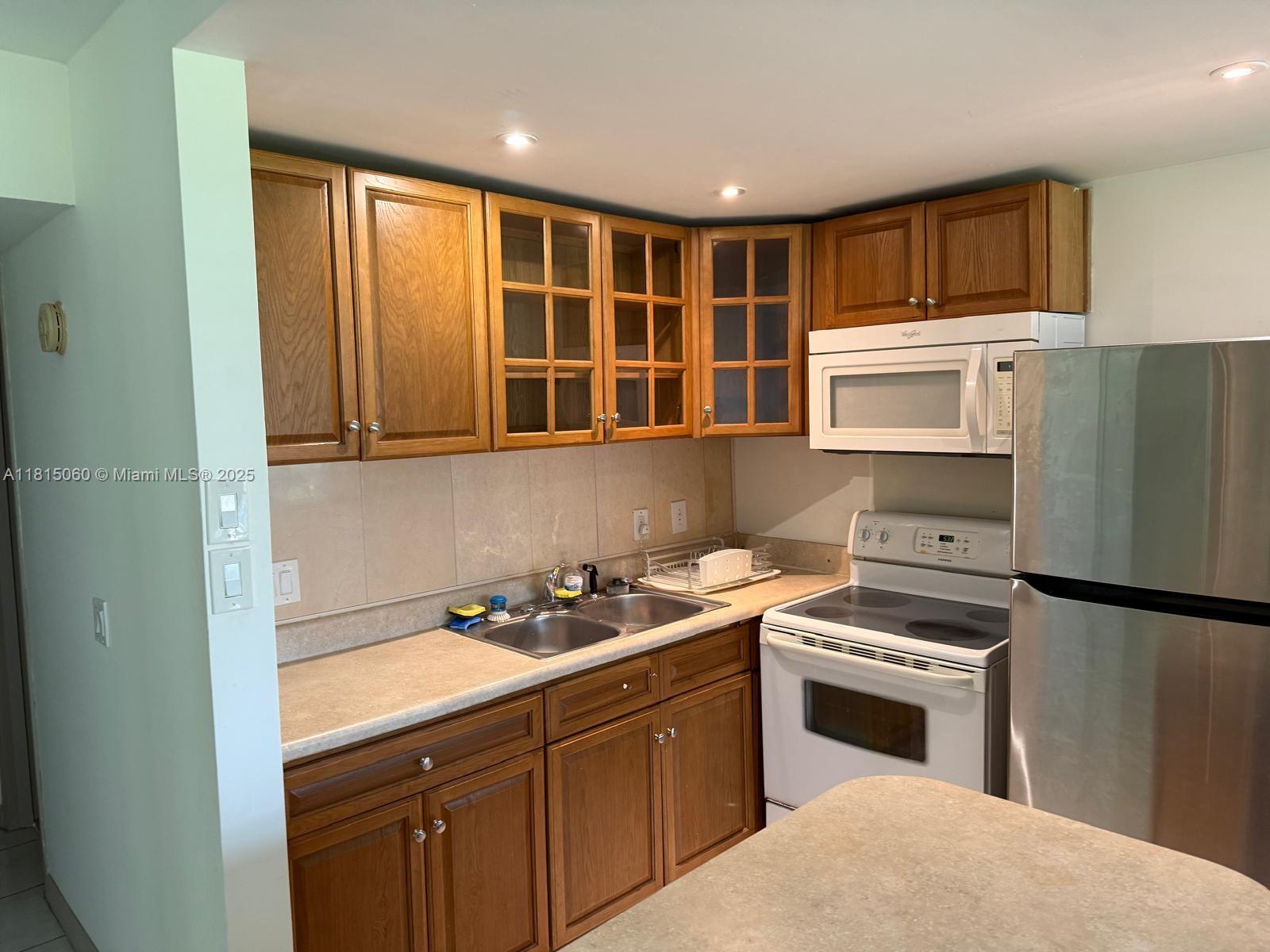 SUFFOLK AT CENTURY VILLAG - Residential