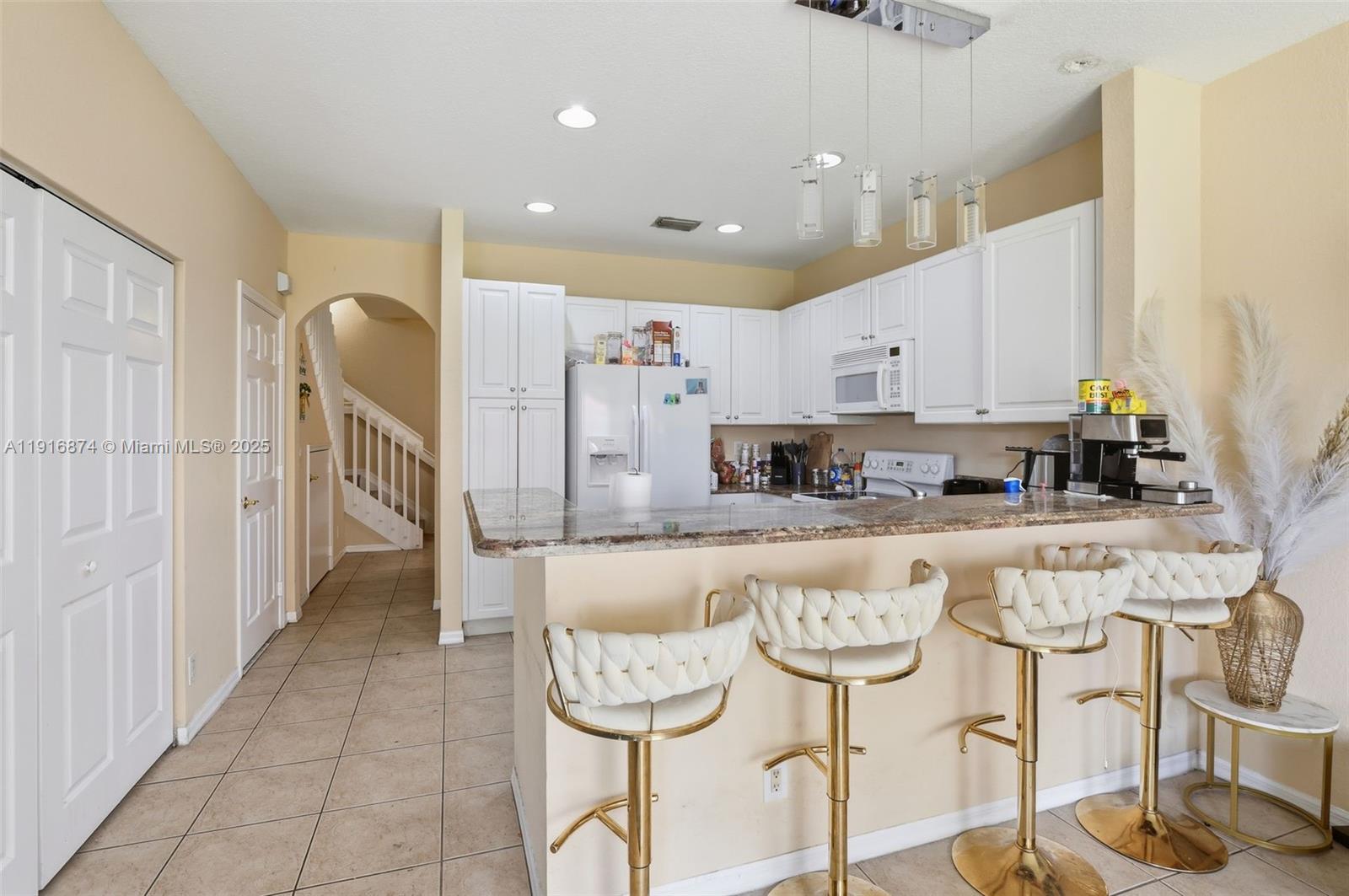 CARRIAGE HOMES AT BENTLEY - Residential