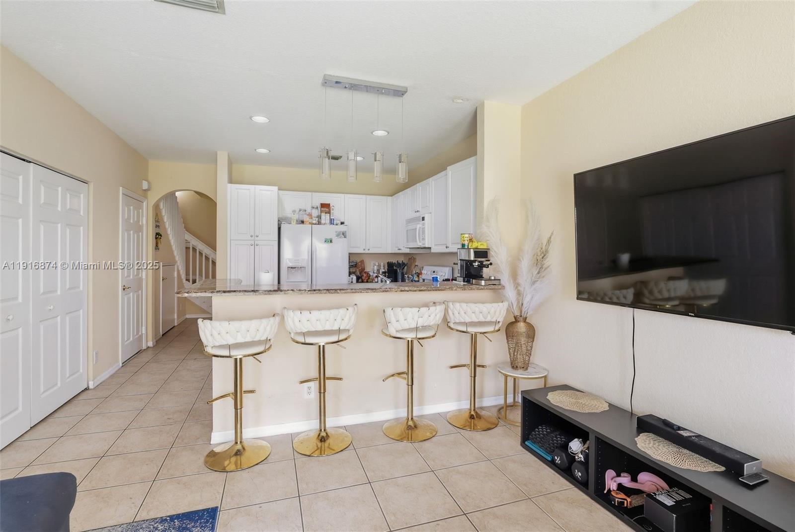 CARRIAGE HOMES AT BENTLEY - Residential