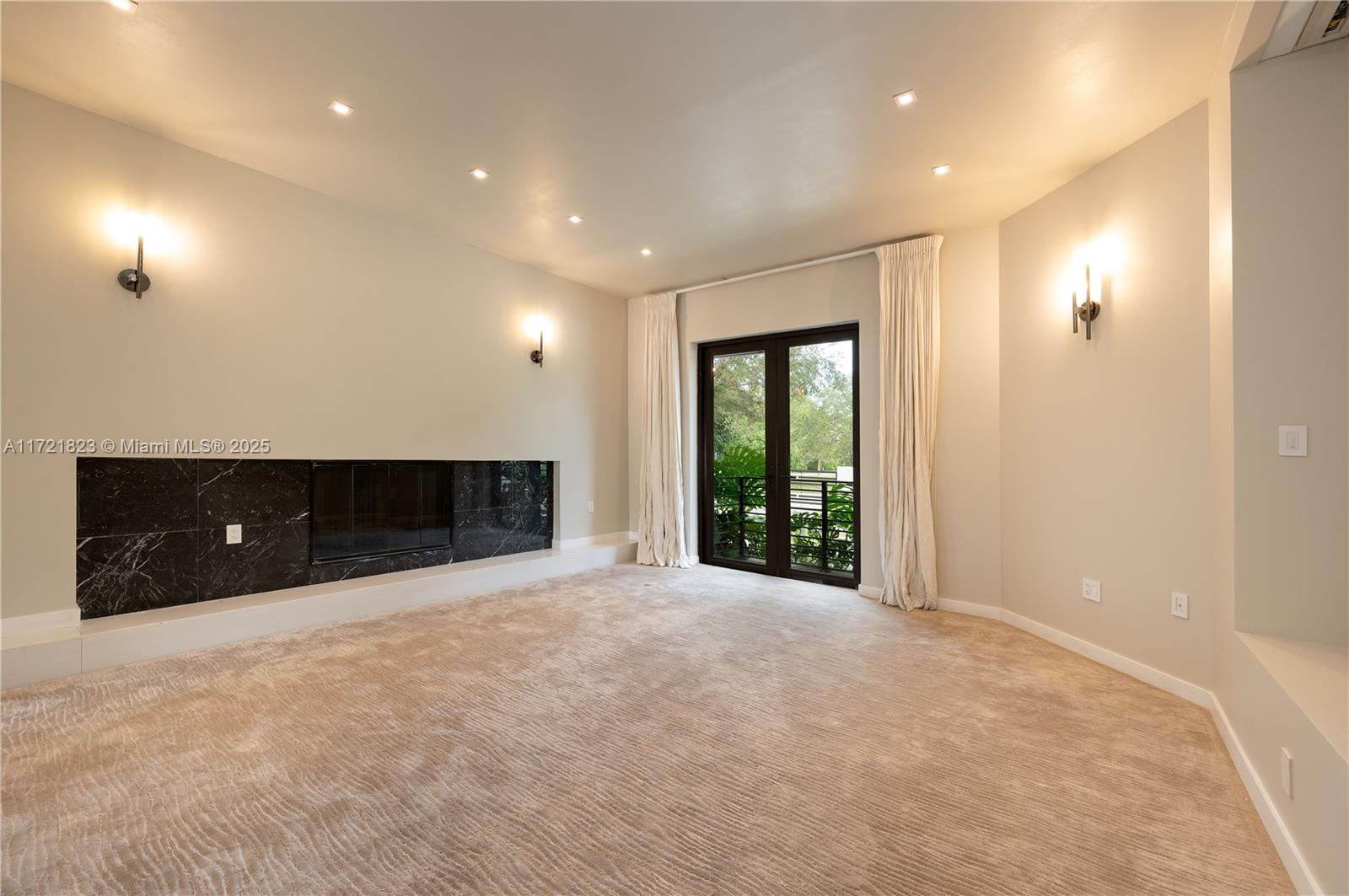 KILLIAN ACRES - Residential