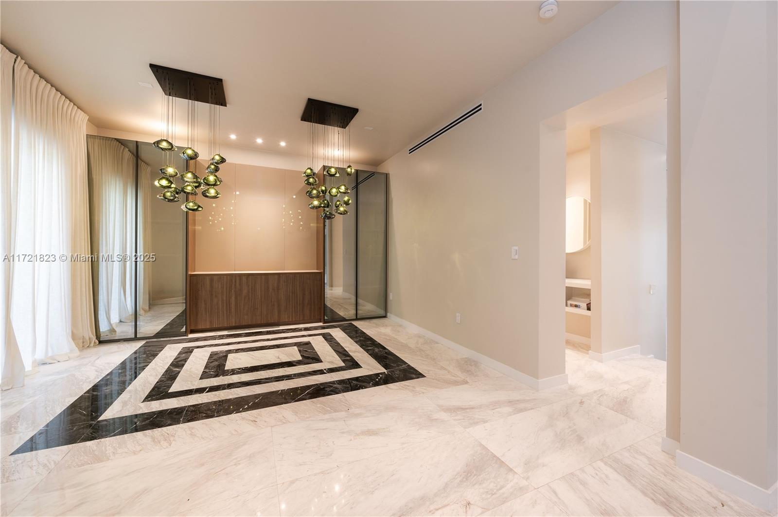 KILLIAN ACRES - Residential