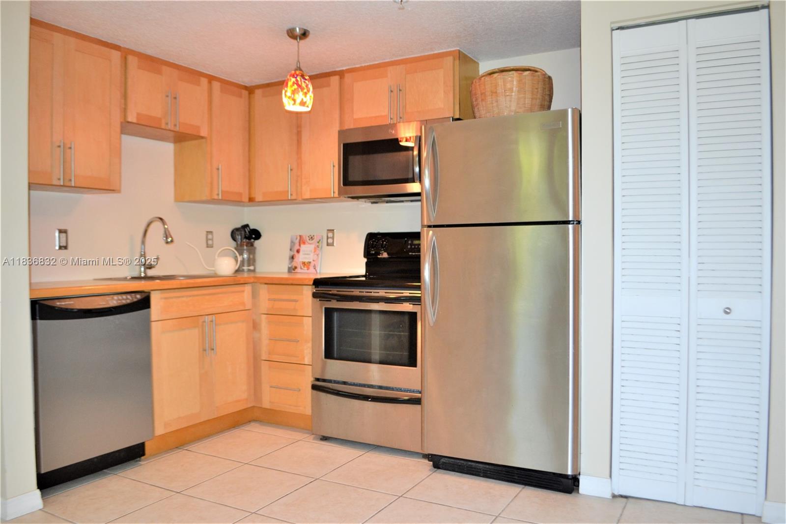 2630 SW 28th St 1