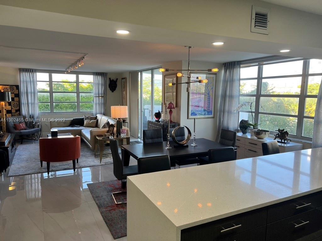 COMMODORE PLAZA CONDO - Residential