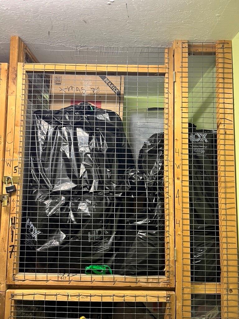 COMMODORE PLAZA CONDO - Residential