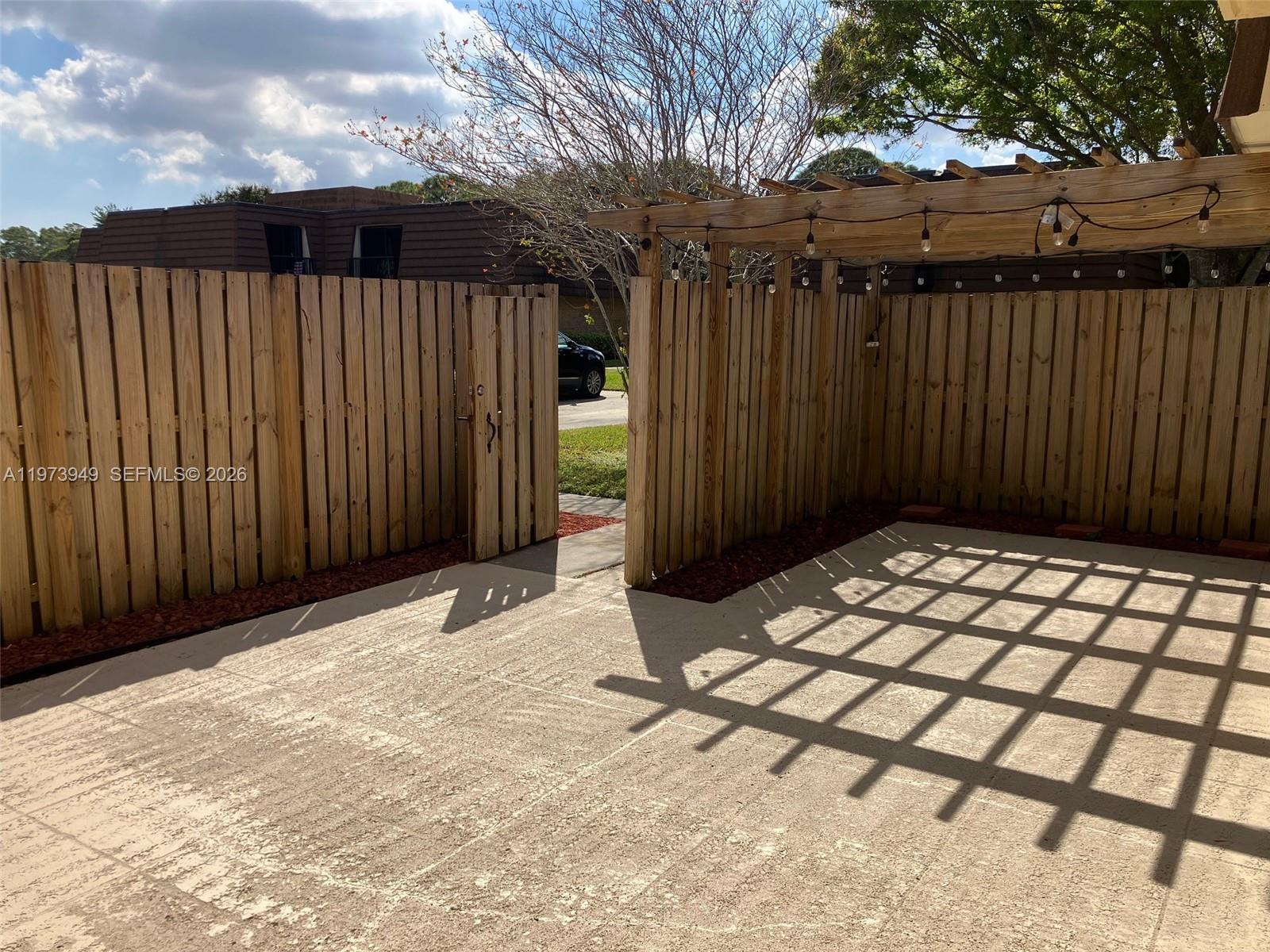 1123 11th Ln 1123