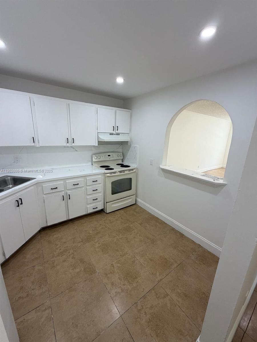 VILLA MADRID I CONDO - Residential Lease