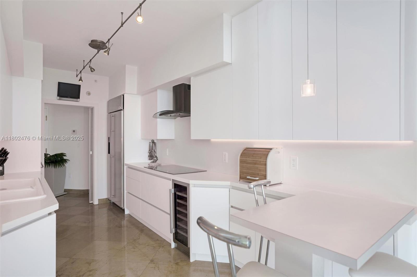 CAPOBELLA CONDO - Residential Lease