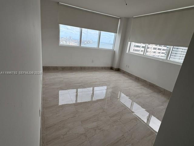 VIZCAYNE SOUTH CONDO - Residential Lease