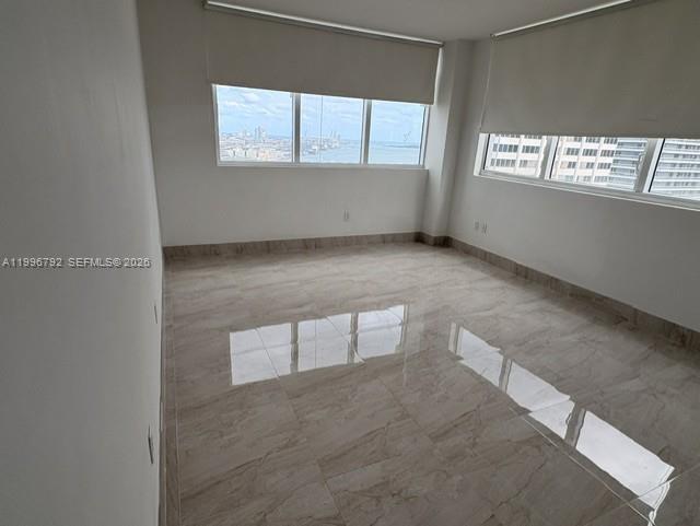 VIZCAYNE SOUTH CONDO - Residential Lease