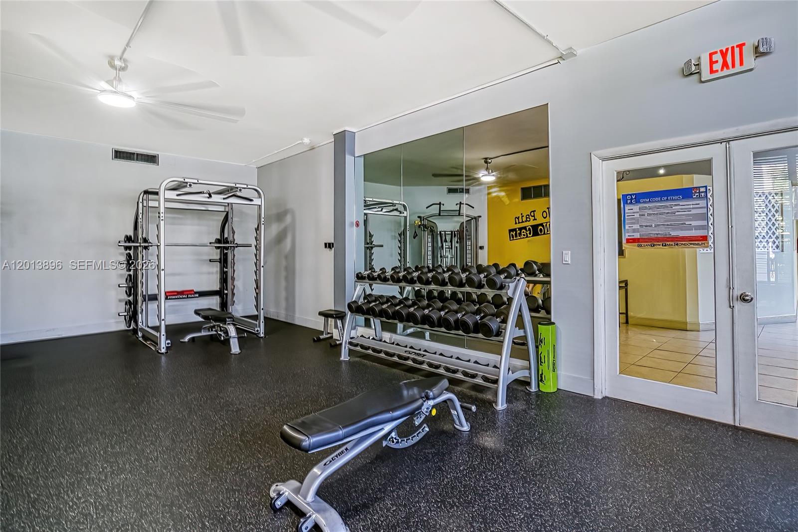 OCEANVIEW PARK CONDO - Residential Lease