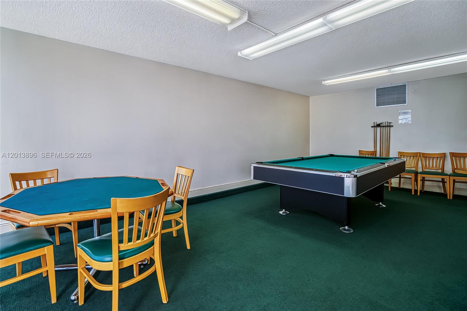 OCEANVIEW PARK CONDO - Residential Lease