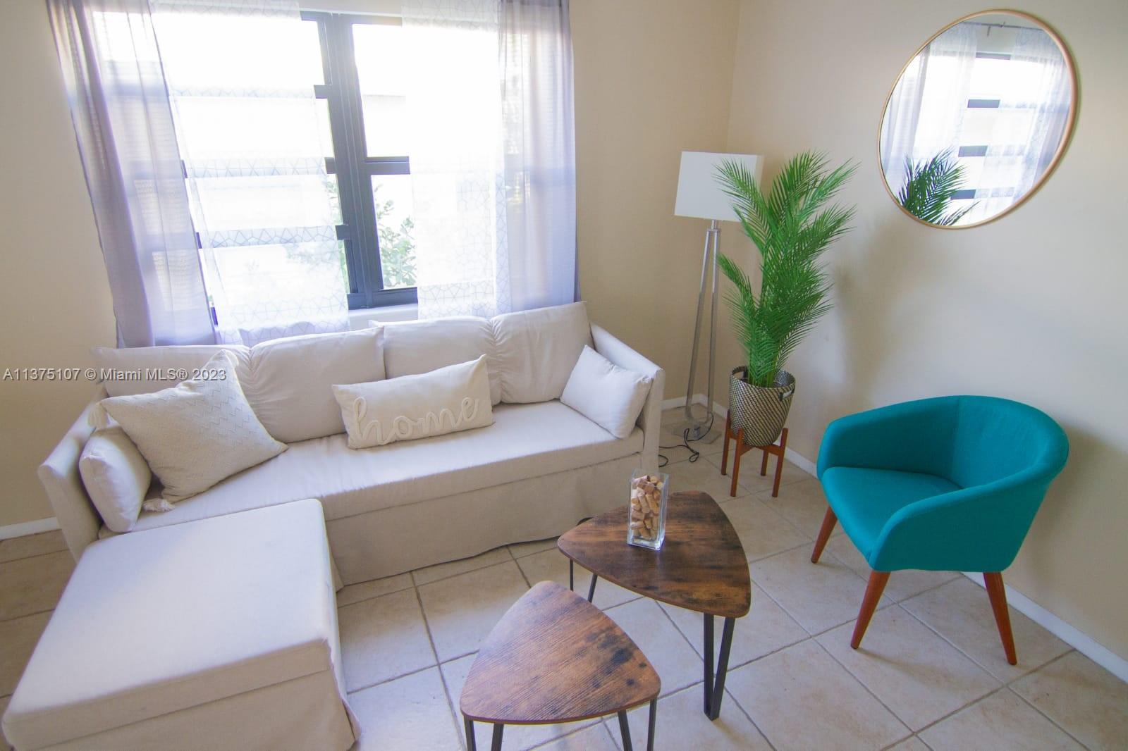 HIBISCUS SOUTH CONDO - Residential Lease