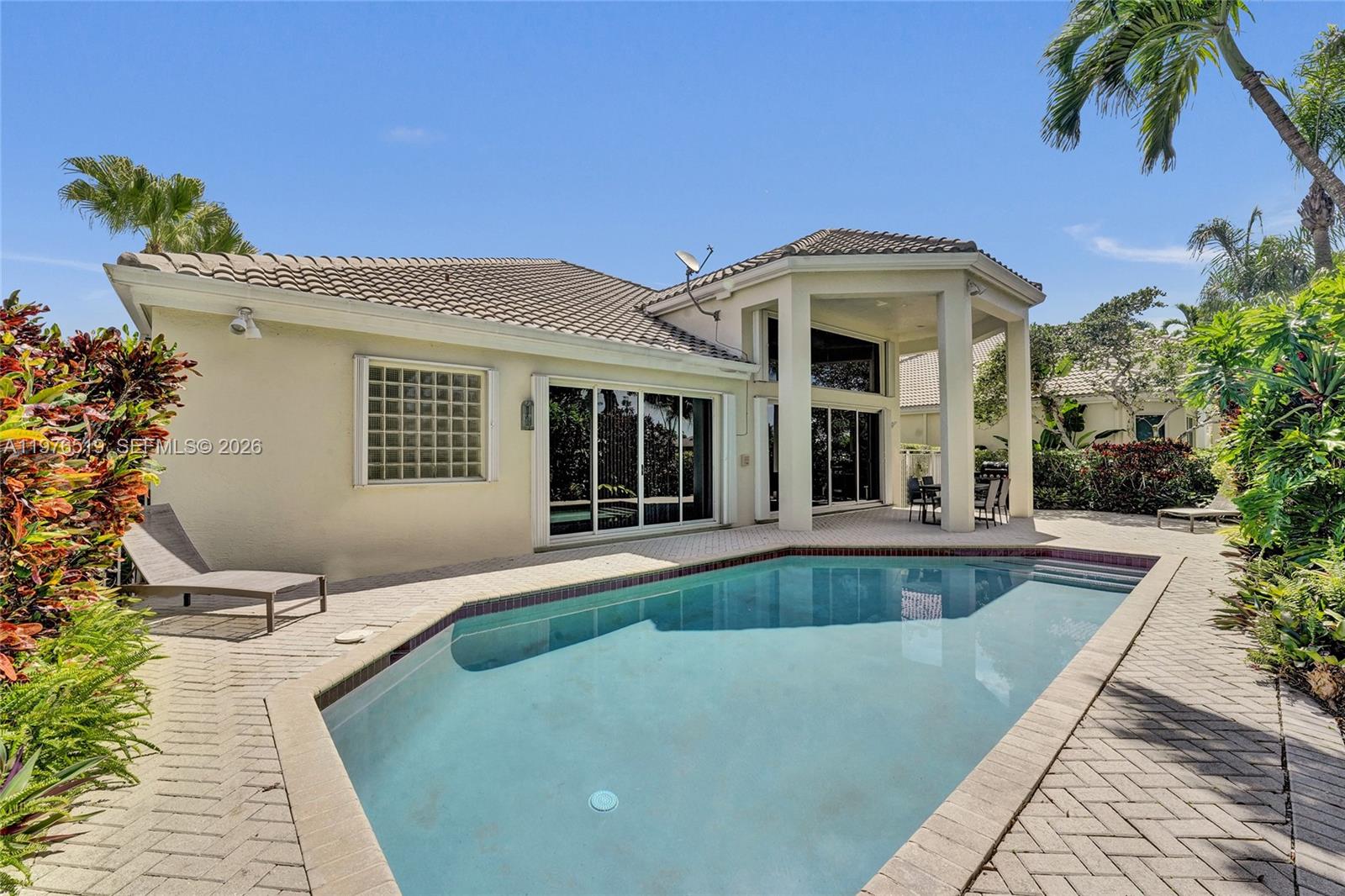 Weston Hills Country Club - Residential