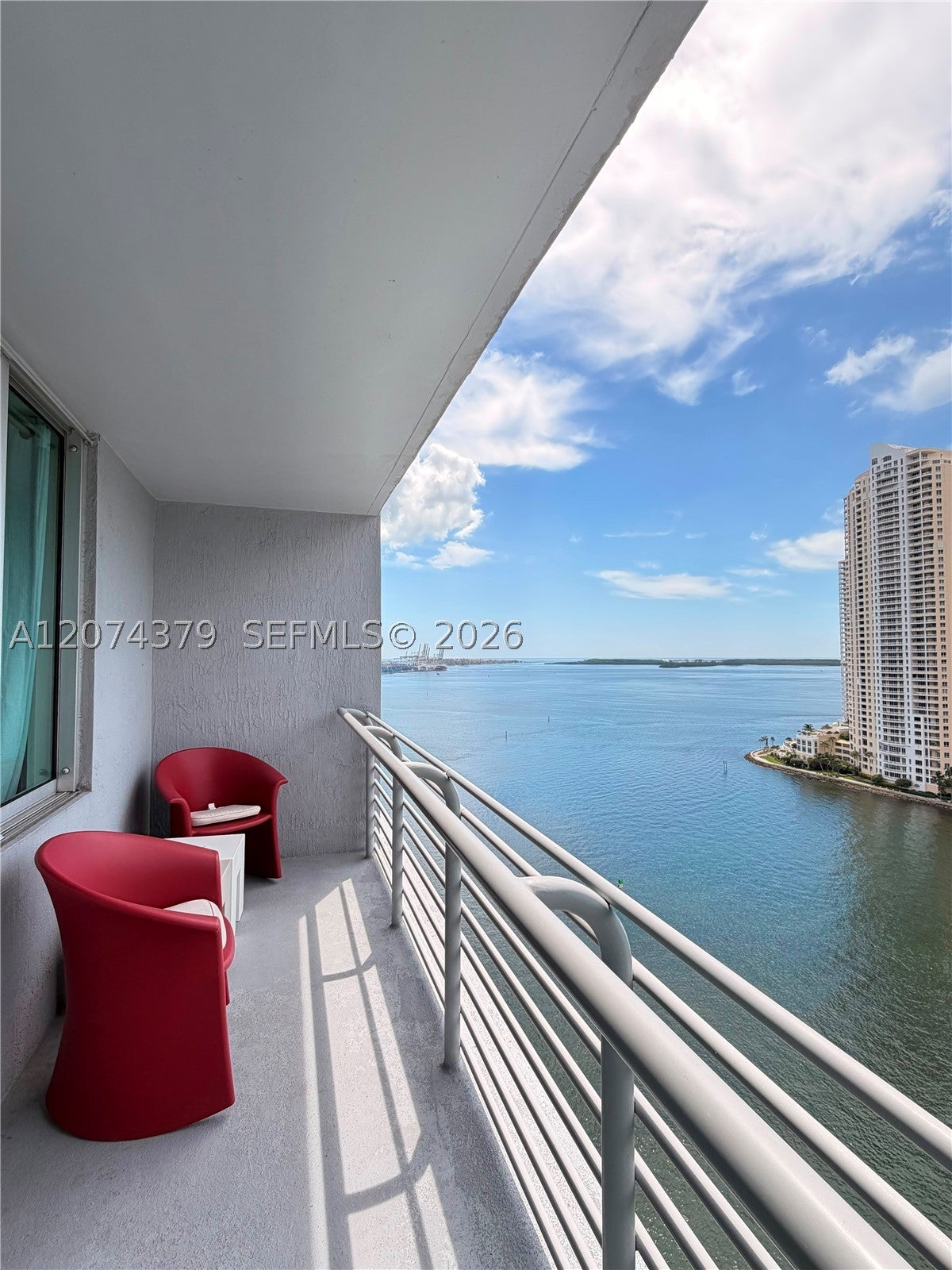 335 S Biscayne Blvd 2003
