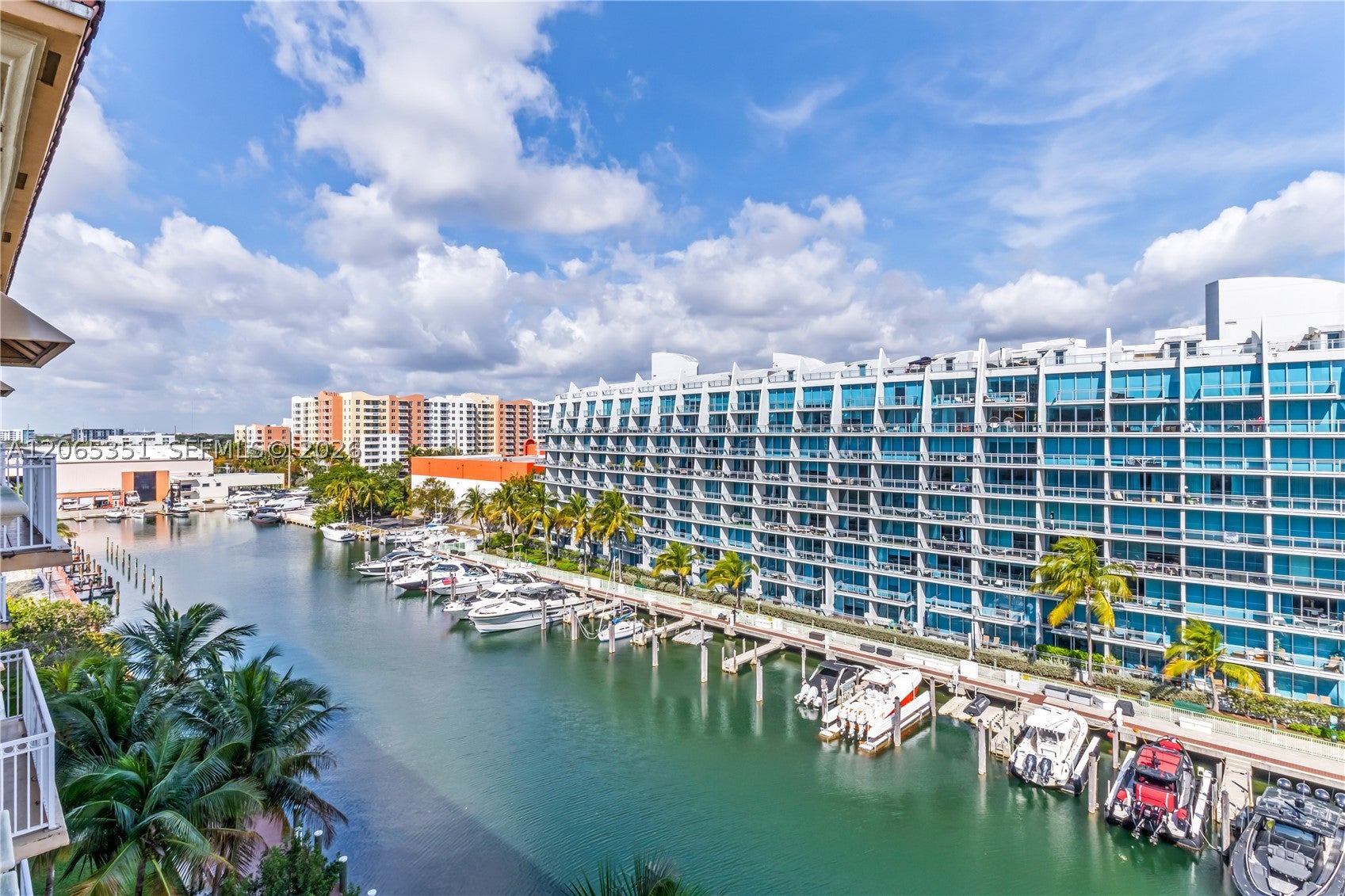 3001 NE 185th St 707, Aventura FL 33180