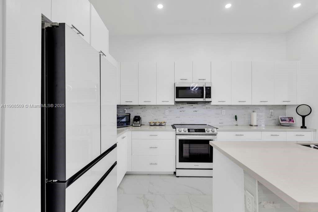 TUSCAN ISLES - Residential Lease