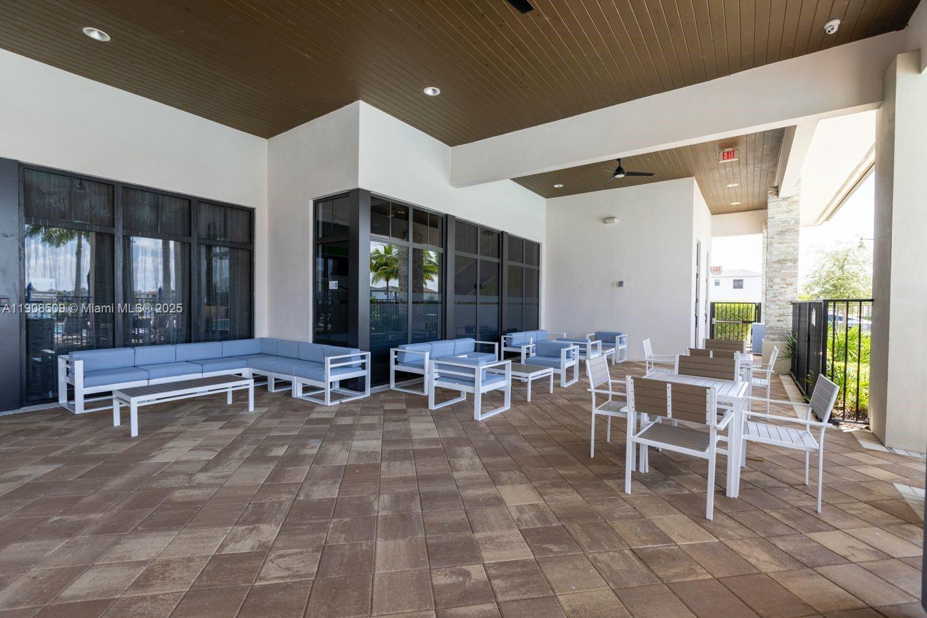 TUSCAN ISLES - Residential Lease