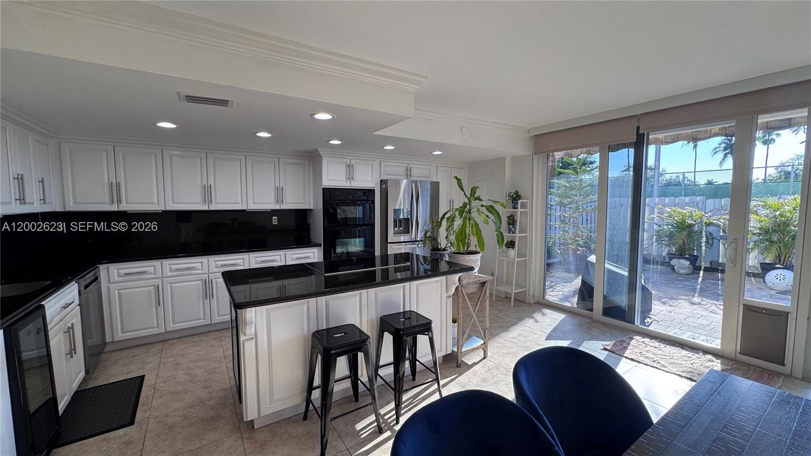 TOWNHOUSES OF VENETIAN PA - Residential Lease