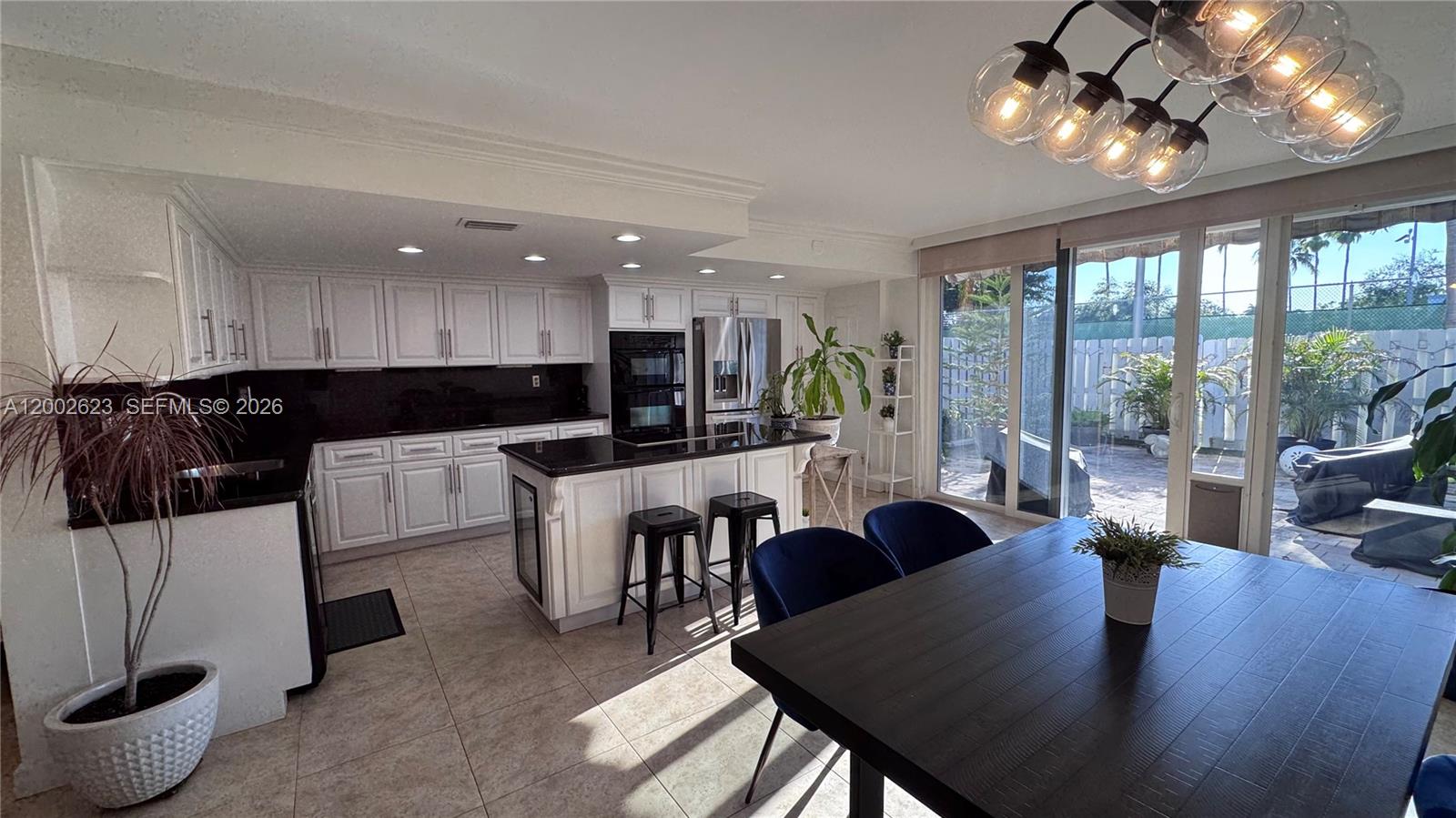 TOWNHOUSES OF VENETIAN PA - Residential Lease