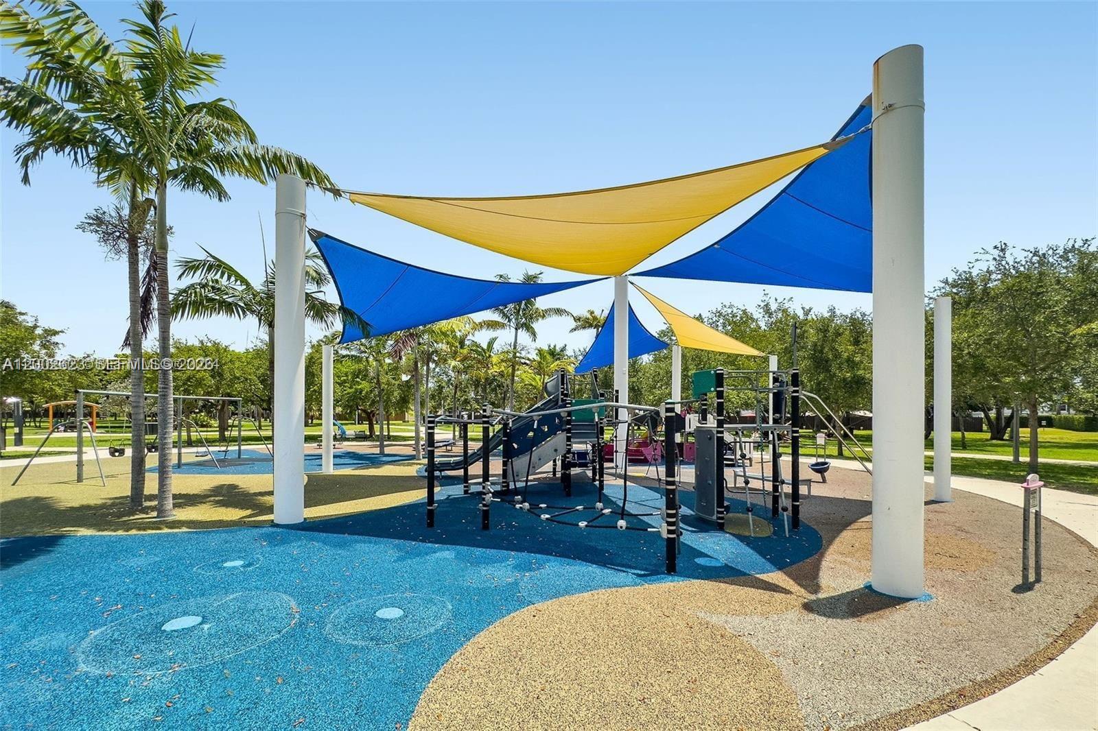 TOWNHOUSES OF VENETIAN PA - Residential Lease