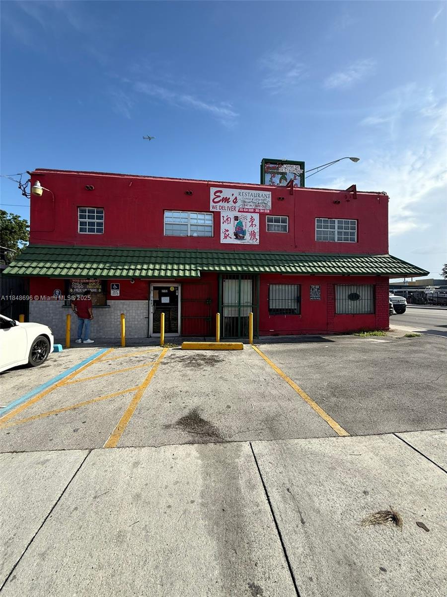 LOCATION!LOCATION! Two-story, corner-lot freestanding building offering premium visibility from NW?27th Ave and freeway access. Ample signage potential and curb appeal from dual frontage exposure.Lot size: approximately 0.27 acres (~11,800?sf) with dual frontage and corner positioning.Building size: 3,300?sf two-story configuration.Year built: 1951, building class “C”, with a floor-area ratio (FAR) around 0.35. Functions as a mixed-use property: ground level houses a long-operating international restaurant (Em’s Restaurant), with two full 2-bedroom, 2-bath apartments on the second floor. For more information please call me.