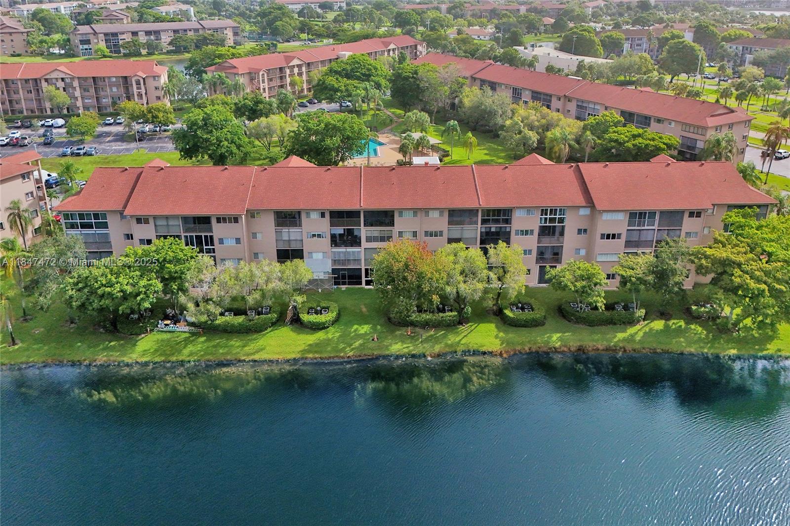 SUFFOLK AT CENTURY VILLAG - Residential