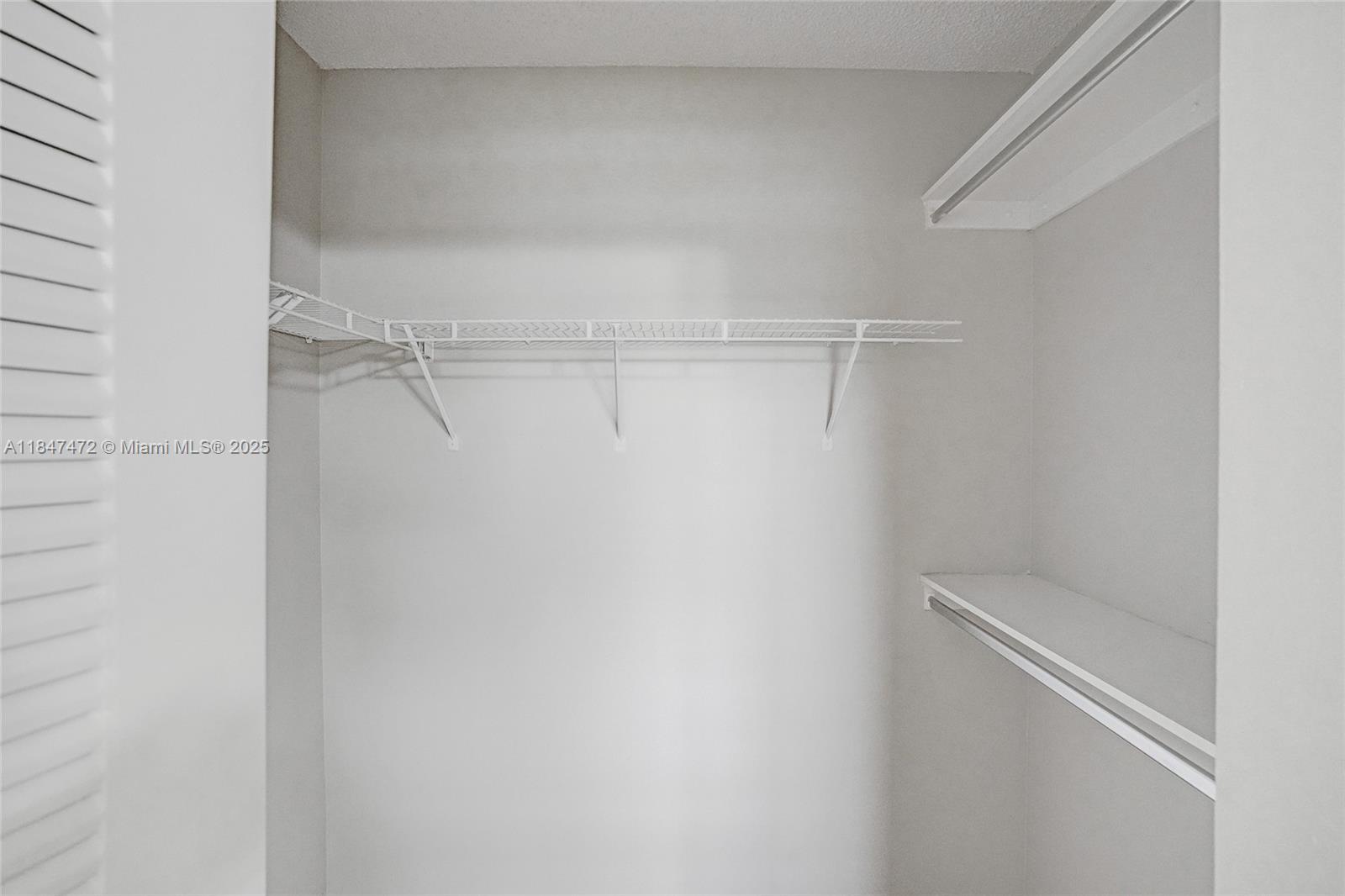 SUFFOLK AT CENTURY VILLAG - Residential