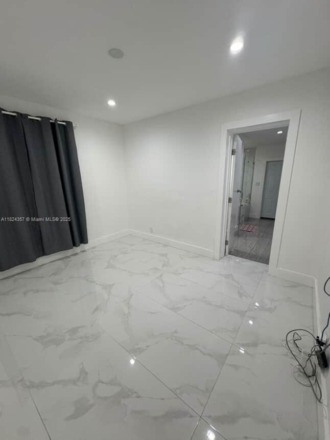 16082 Ne 9th Ct 1, North Miami Beach, Miami-Dade County, Florida - 1 Bedrooms  
1 Bathrooms - 