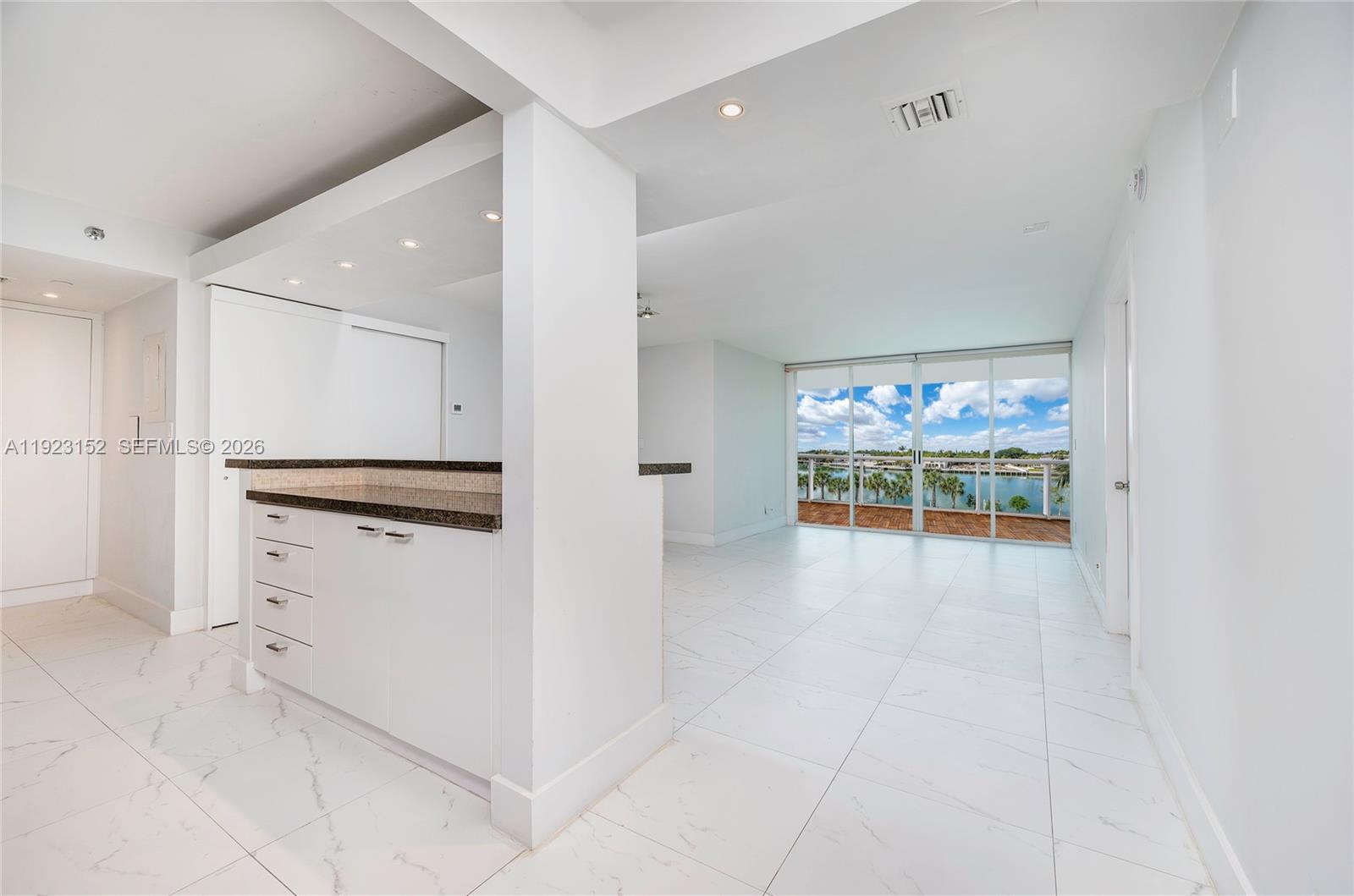 KING DAVID TOWERS CONDO - Residential