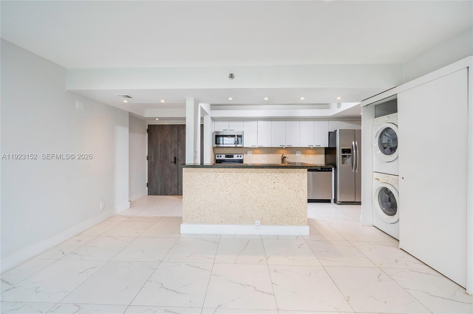 KING DAVID TOWERS CONDO - Residential