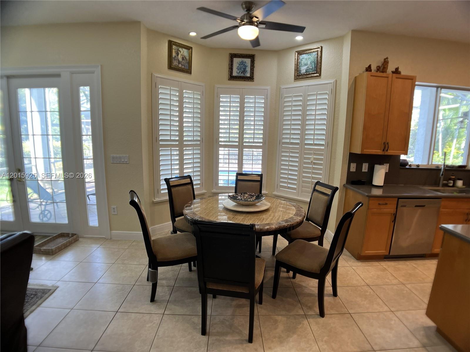 SUNSET LAKES PLAT TWO - Residential