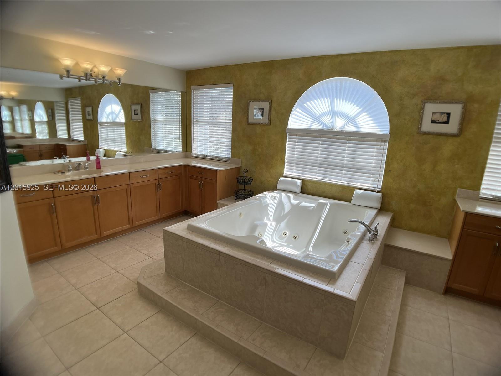 SUNSET LAKES PLAT TWO - Residential