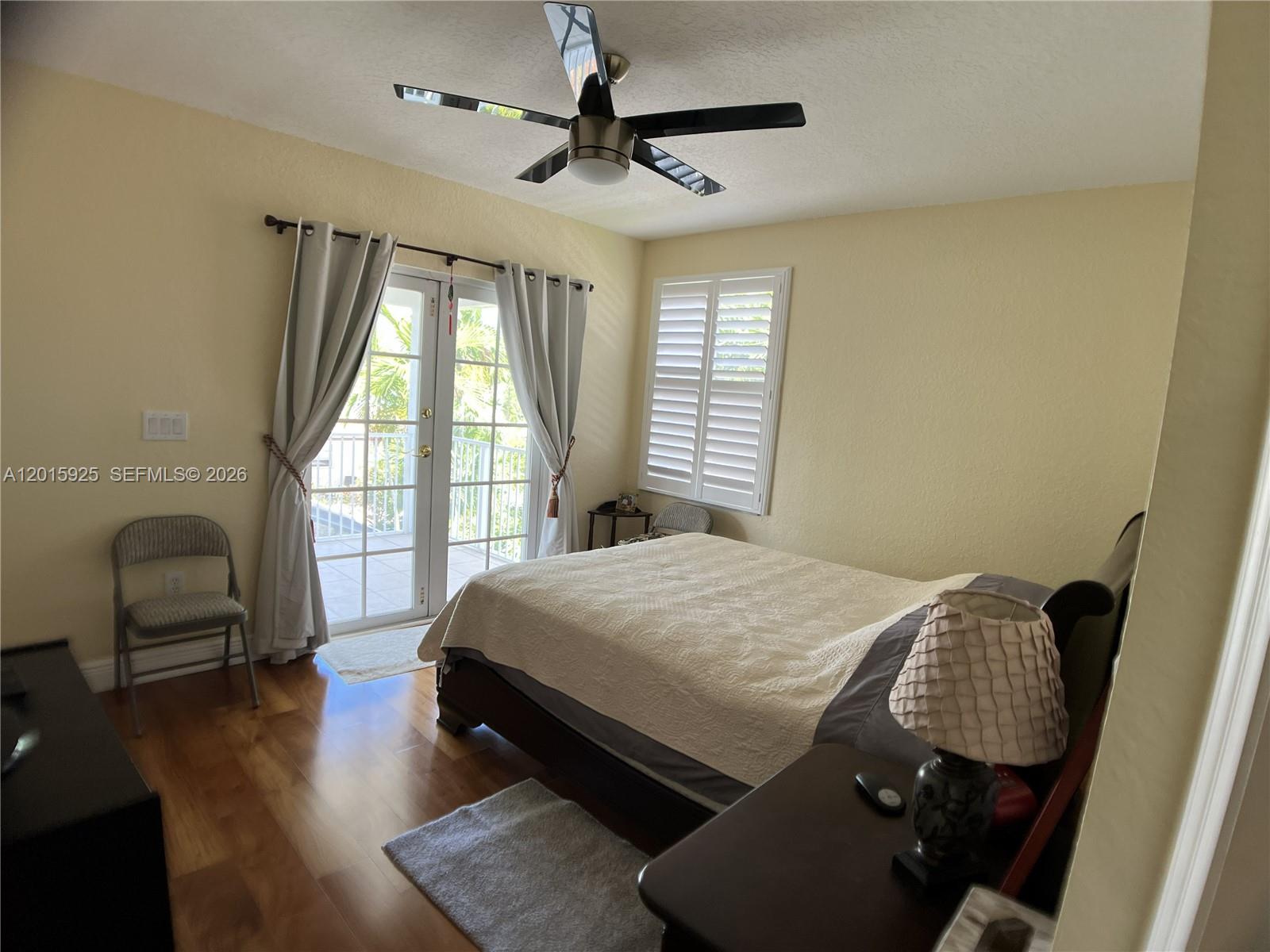 SUNSET LAKES PLAT TWO - Residential