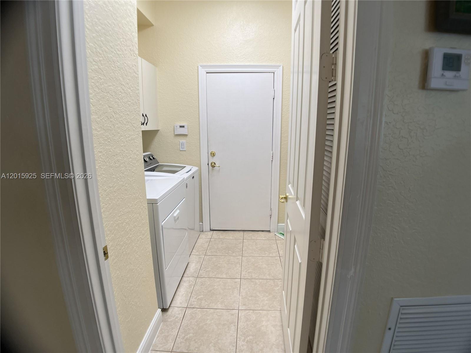 SUNSET LAKES PLAT TWO - Residential