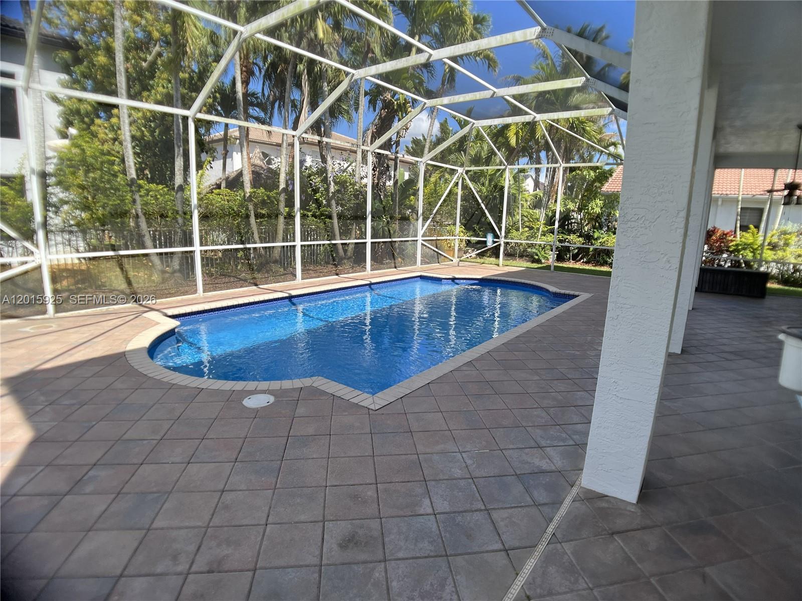 SUNSET LAKES PLAT TWO - Residential