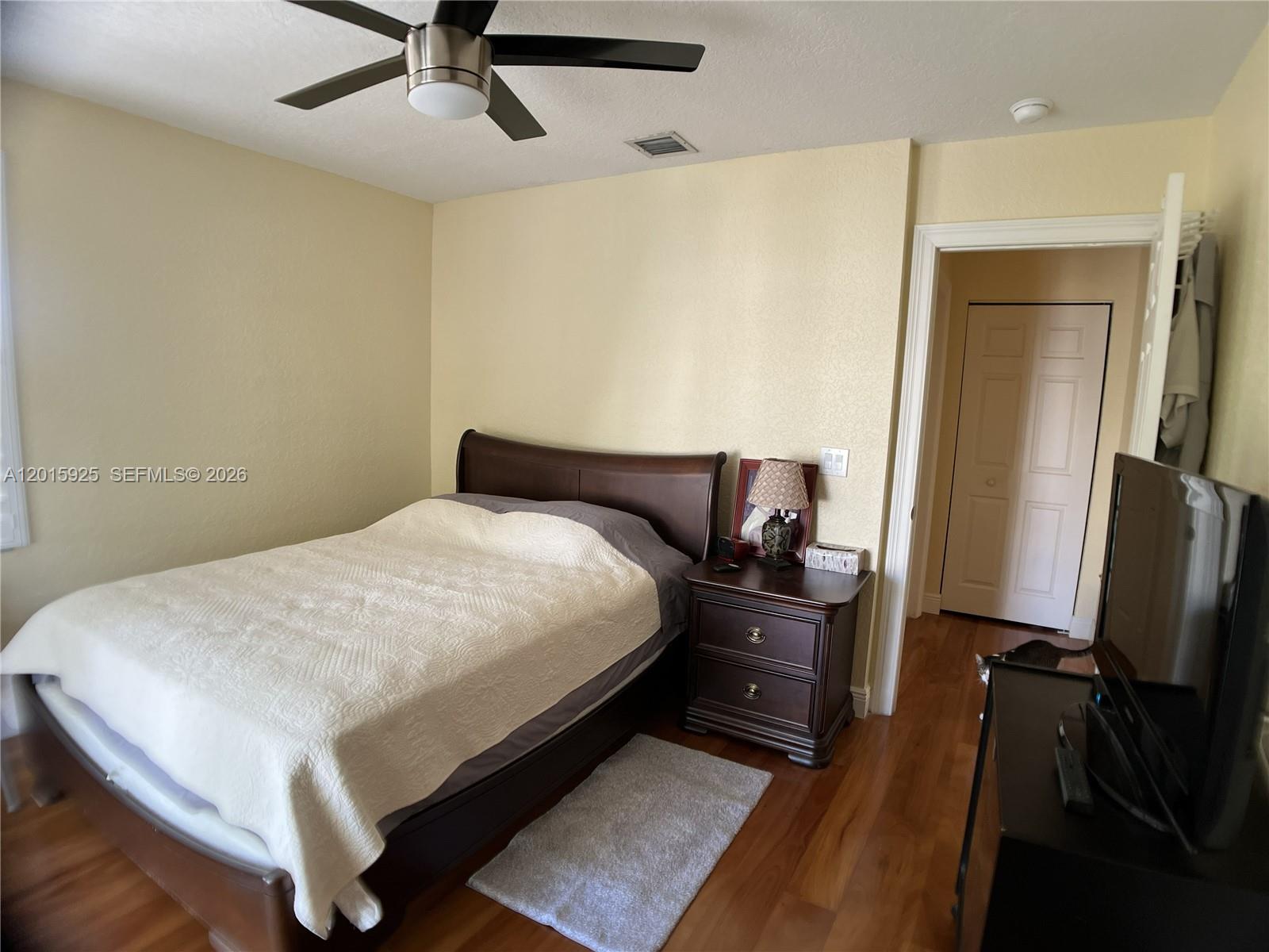 SUNSET LAKES PLAT TWO - Residential