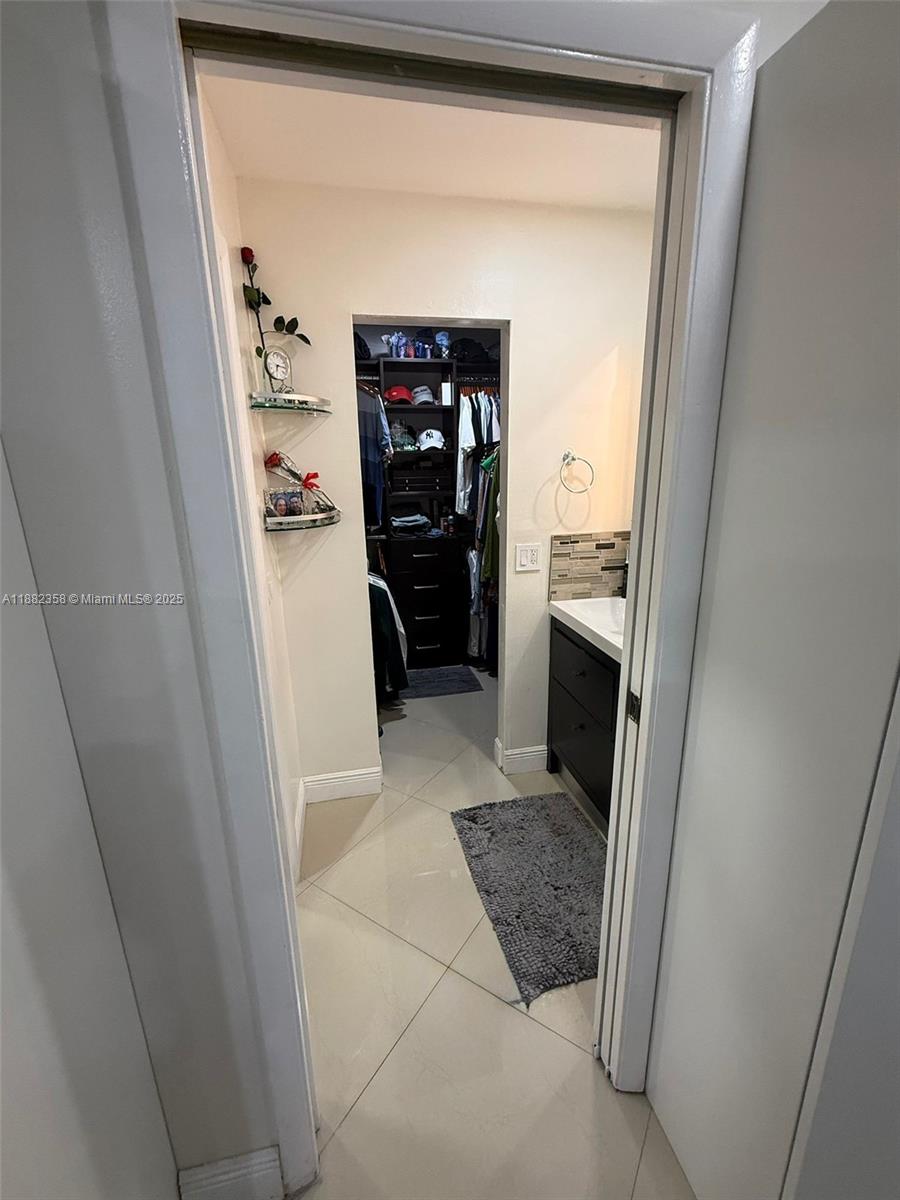 EVERGLADES SUGAR & LAND C - Residential