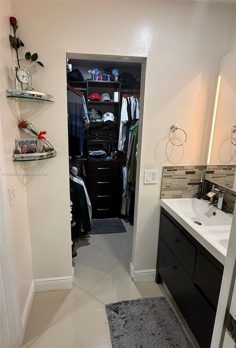 EVERGLADES SUGAR & LAND C - Residential