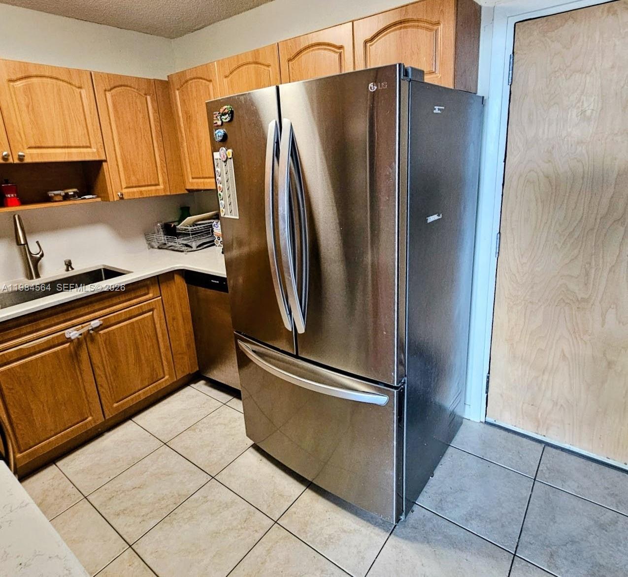 TOWERS OF KENDALE LAKES C - Residential