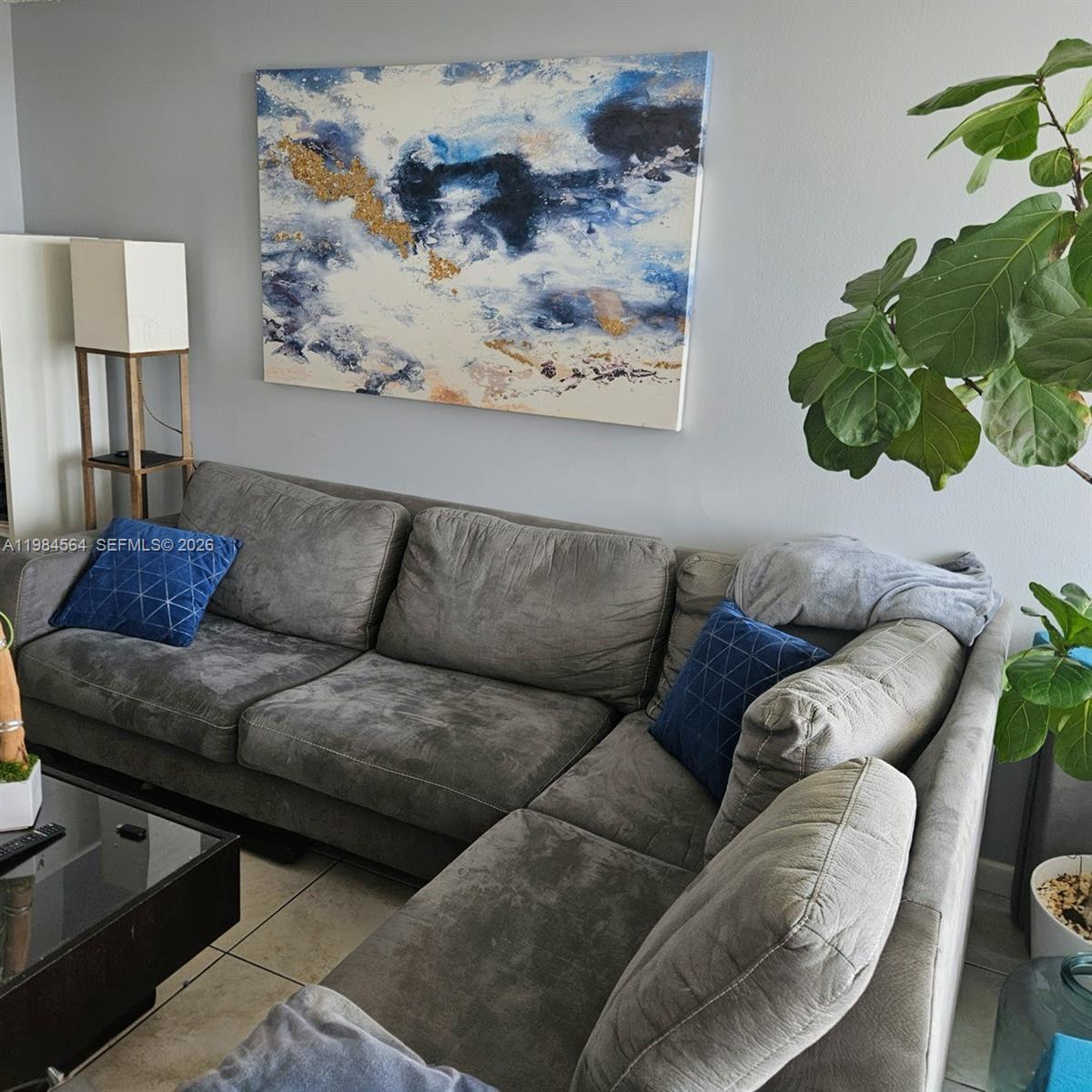 TOWERS OF KENDALE LAKES C - Residential