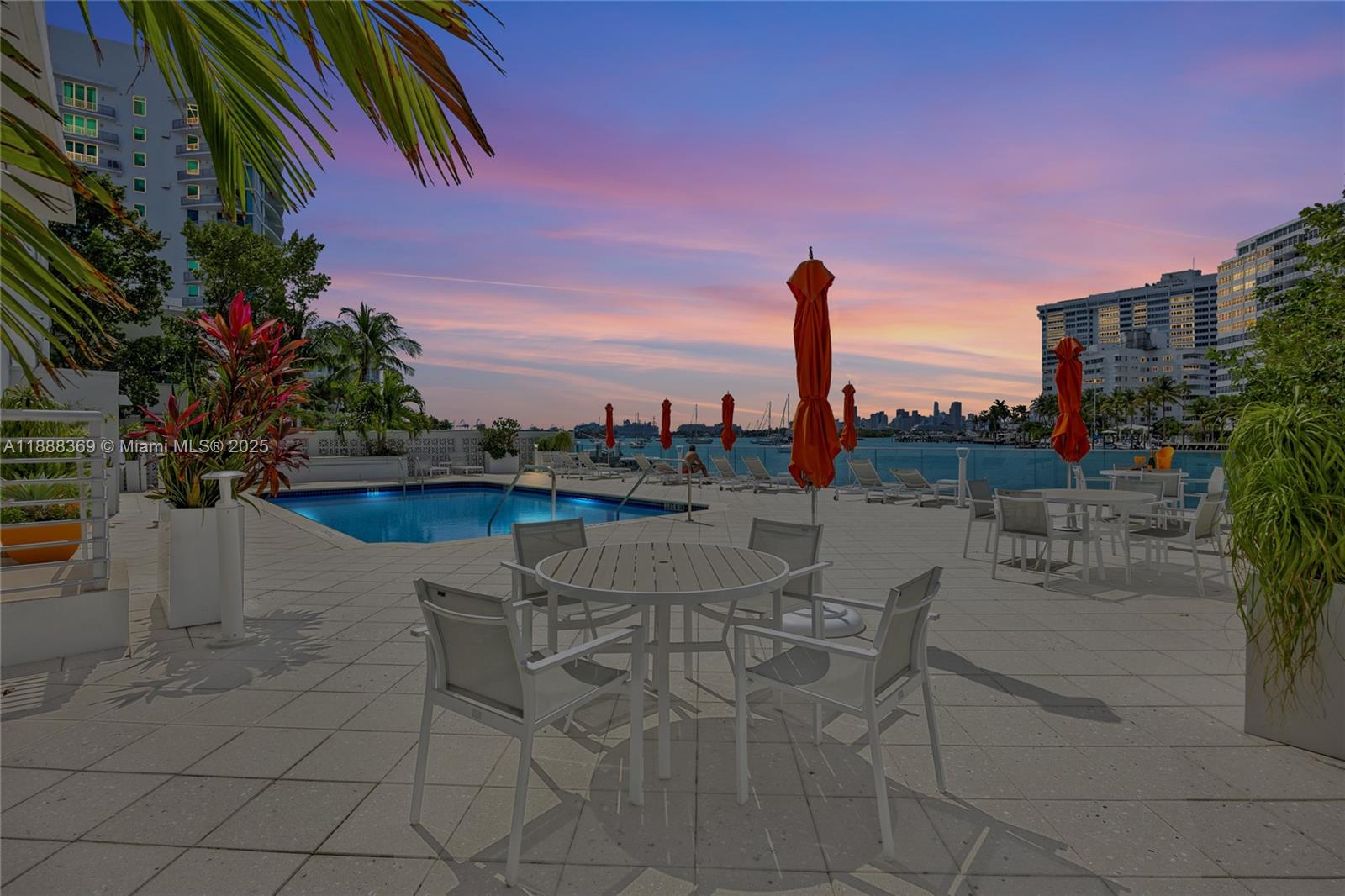 LINCOLN BAY TOWERS CONDO - Residential