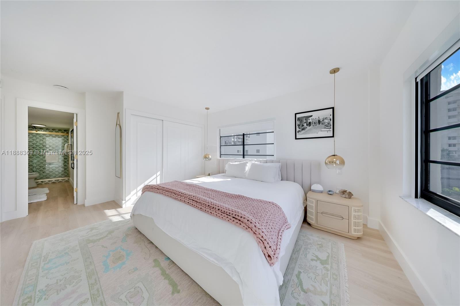 LINCOLN BAY TOWERS CONDO - Residential
