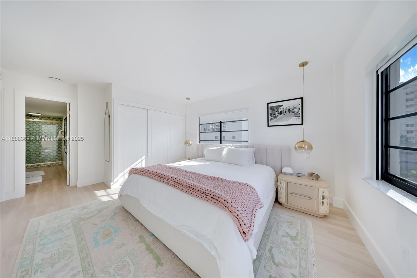 LINCOLN BAY TOWERS CONDO - Residential