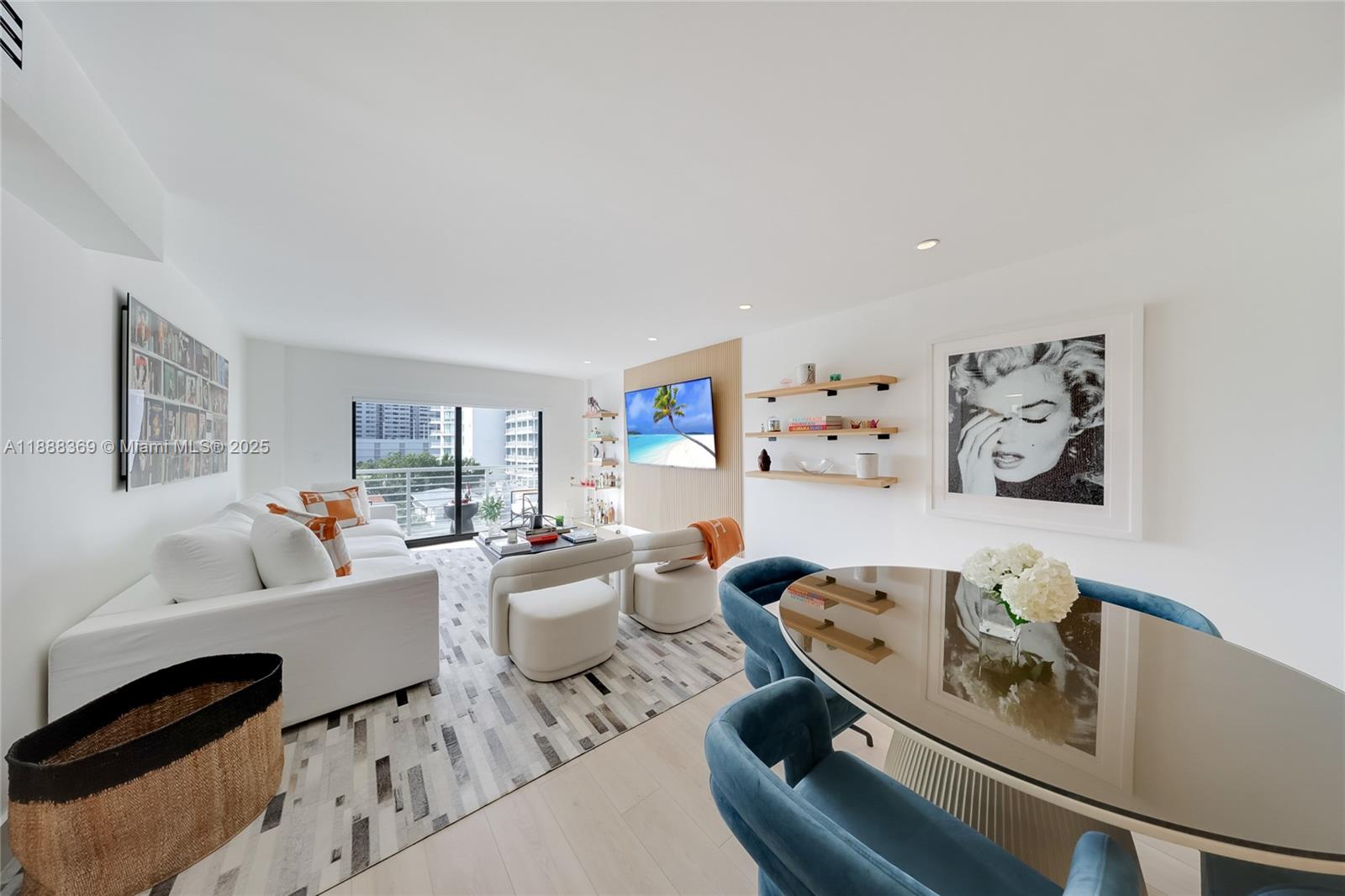 LINCOLN BAY TOWERS CONDO - Residential