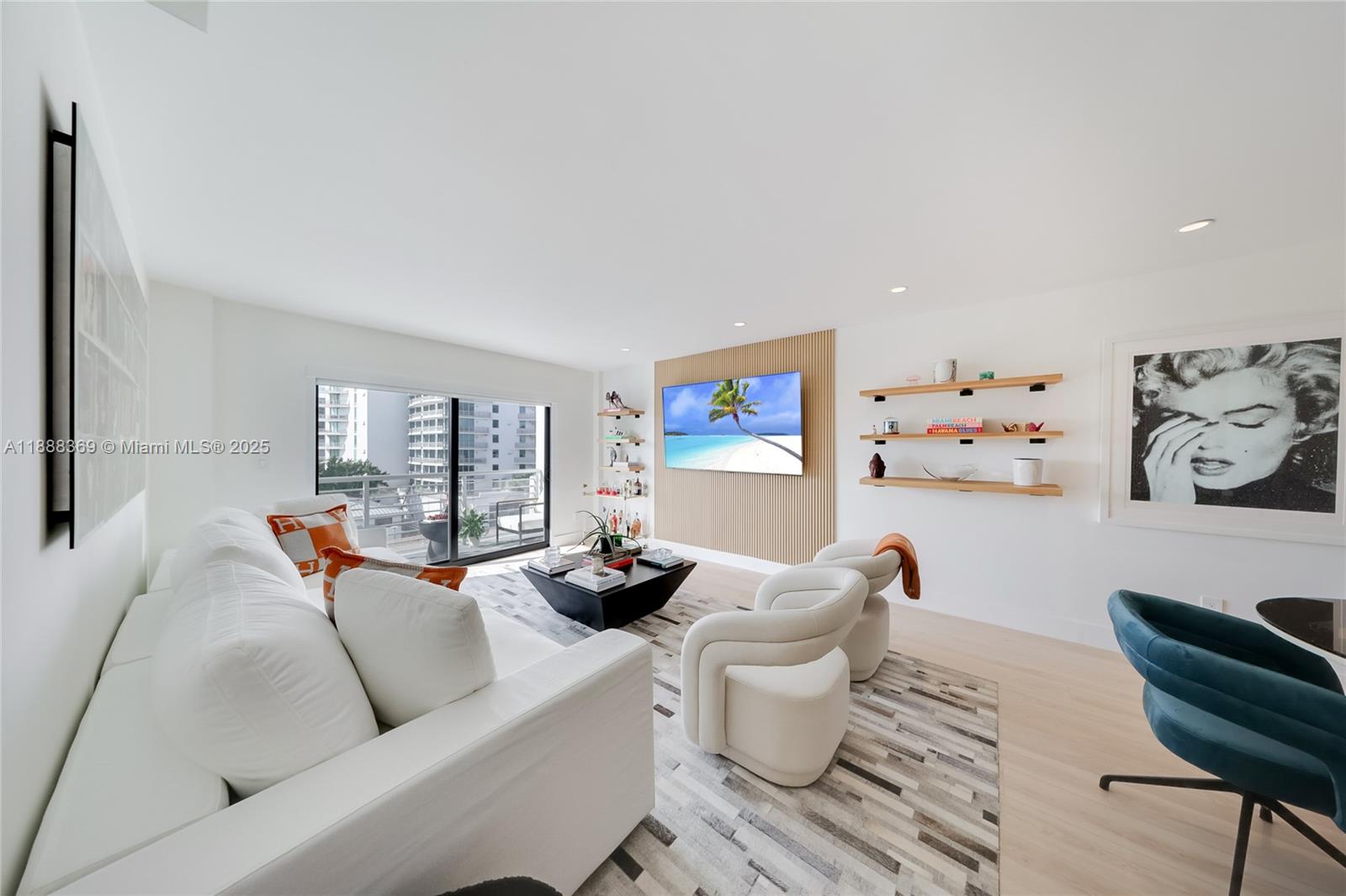View photos, virtual tours, details... 1450 Lincoln Rd 606