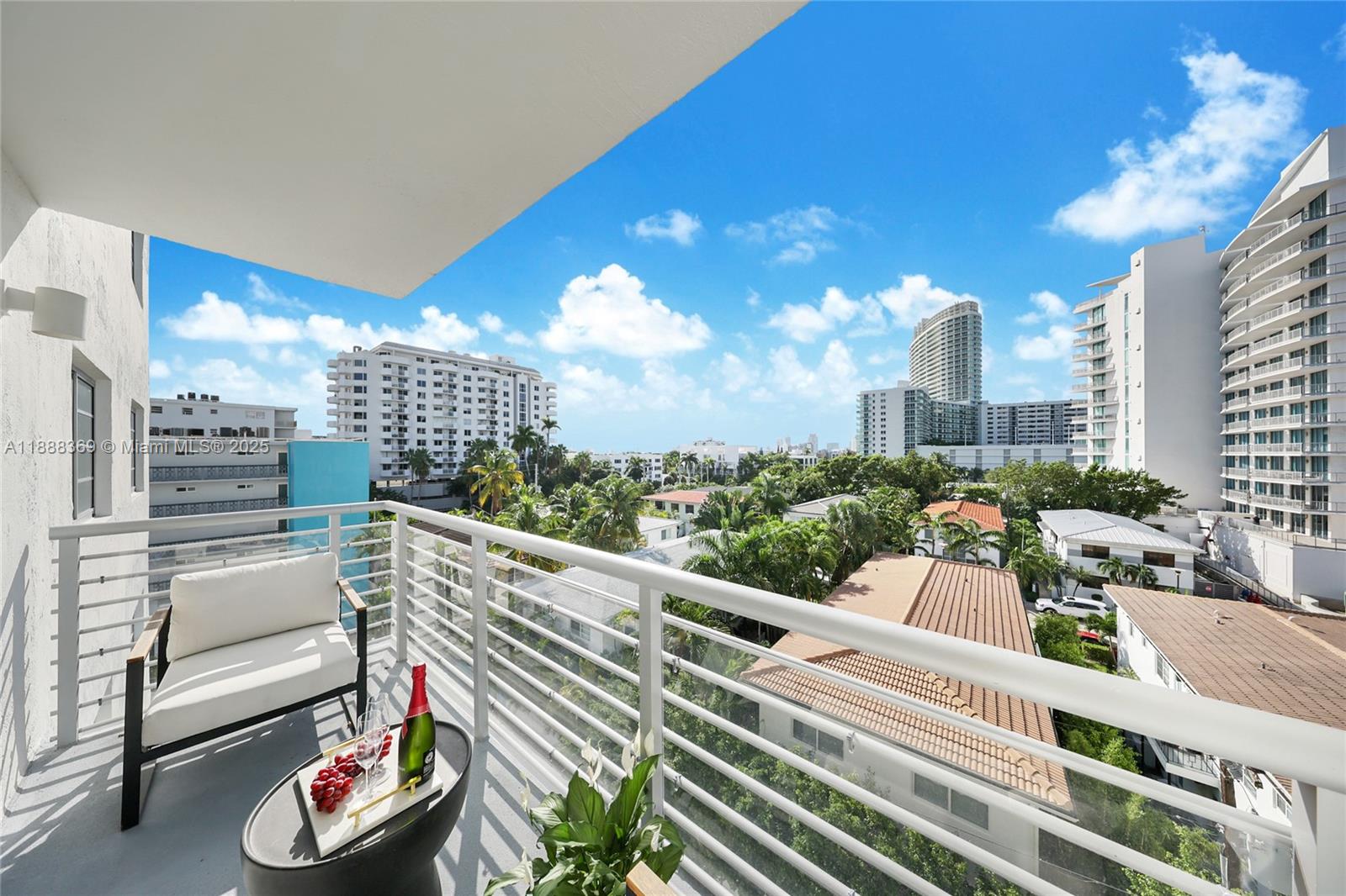LINCOLN BAY TOWERS CONDO - Residential