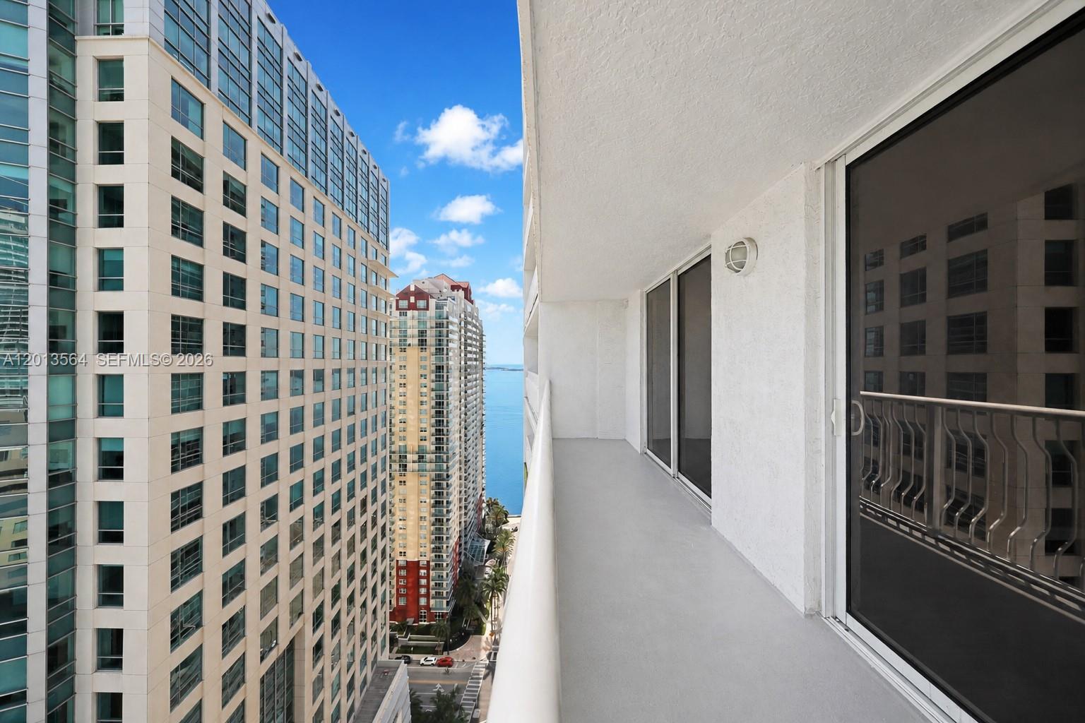 THE CLUB AT BRICKELL BAY - Residential